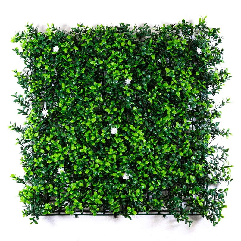 Ella Ivy Wall artificial turf